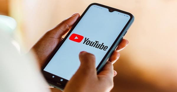 अब 16 साल से कम उम्र के यूजर्स YouTube पर नहीं कर पाएंगे लाइव स्ट्रीमिंग, ऑनलाइन बुलिंग और बच्चों की सुरक्षा बनी वजह
