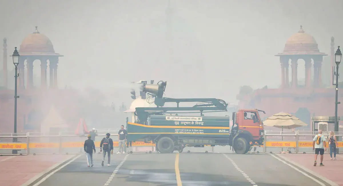 AQI 400 पार, GRAP-3 लागू; BS-6 से नीचे गाड़ियों की एंट्री पर परमानेंट बैन