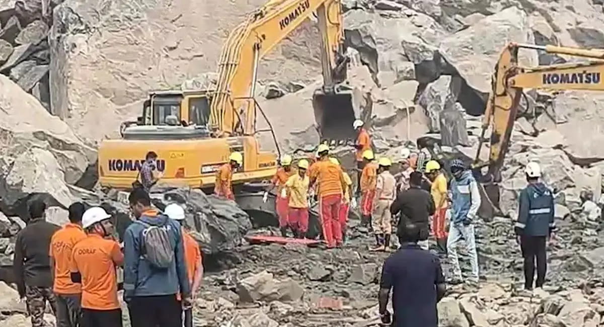 ढेंकनाल में अवैध पत्थर खदान में हादसा, चट्टान गिरने से 2 मजदूरों की मौत; कई अब भी फंसे