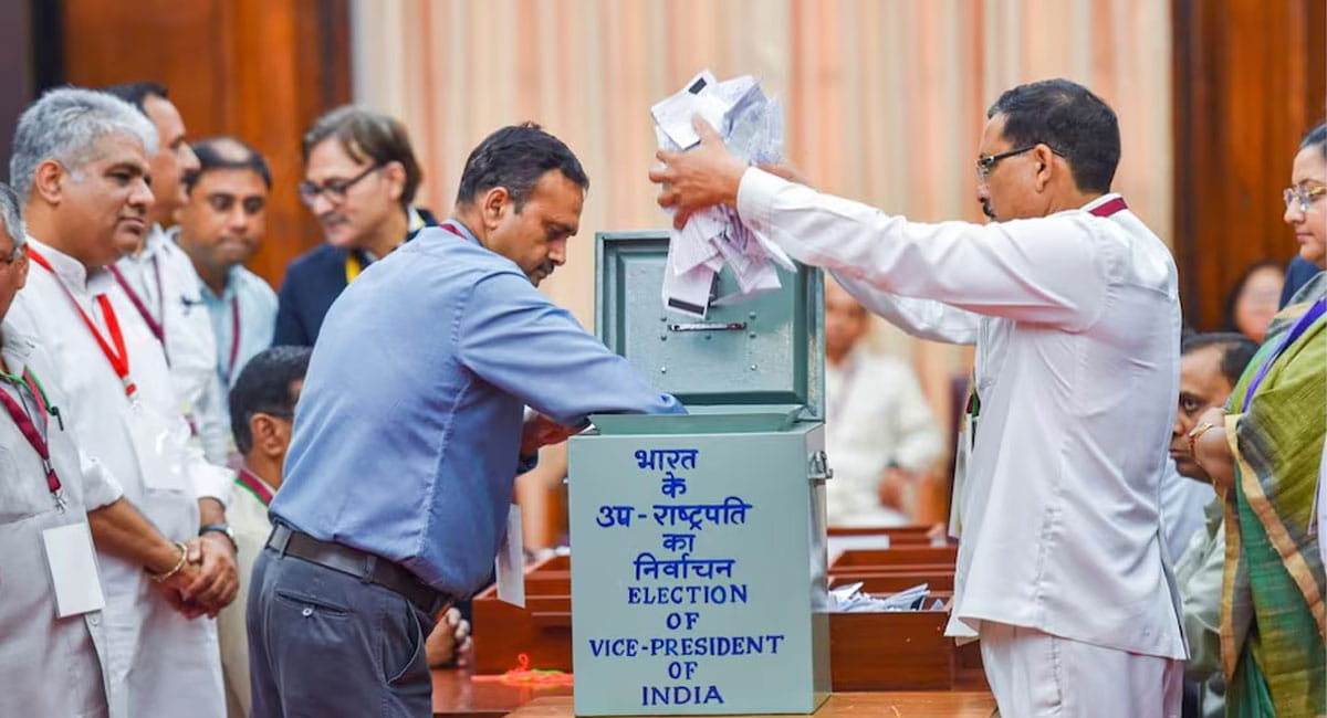 9 सितंबर को होगा उपराष्ट्रपति चुनाव : 21 अगस्त तक भरे जाएंगे नामांकन, जगदीप धनखड़ के इस्तीफे के बाद खाली हुआ था पद