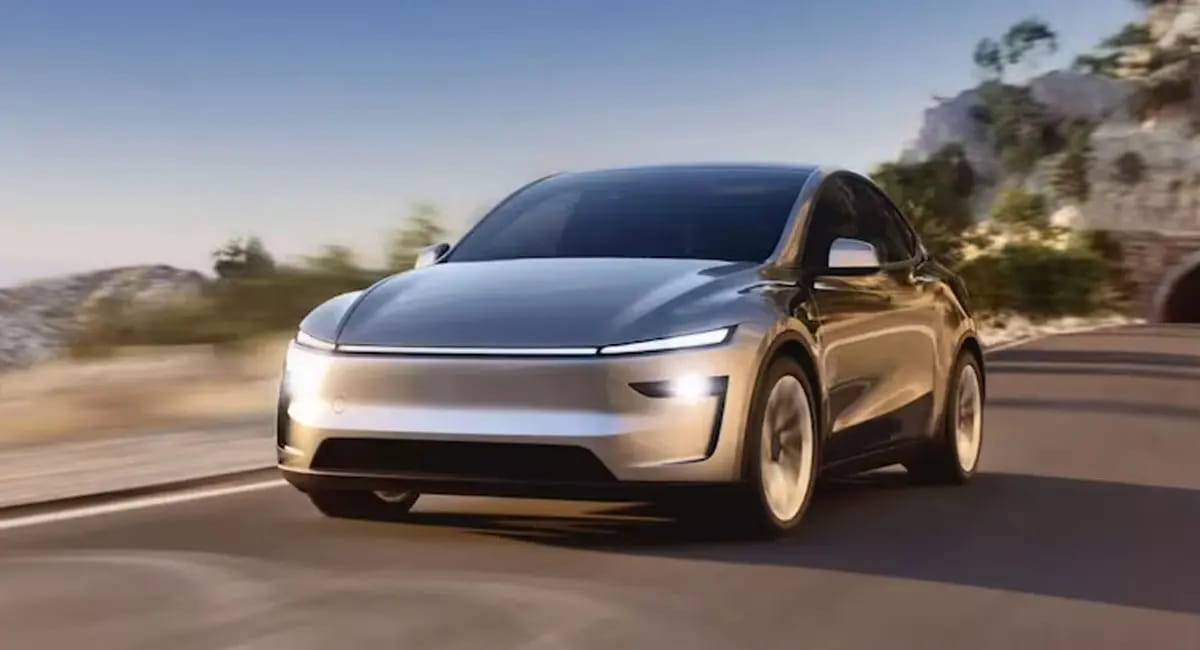 Tesla Model Y L ने बढ़ाई मार्केट में हलचल, जानिए कीमत