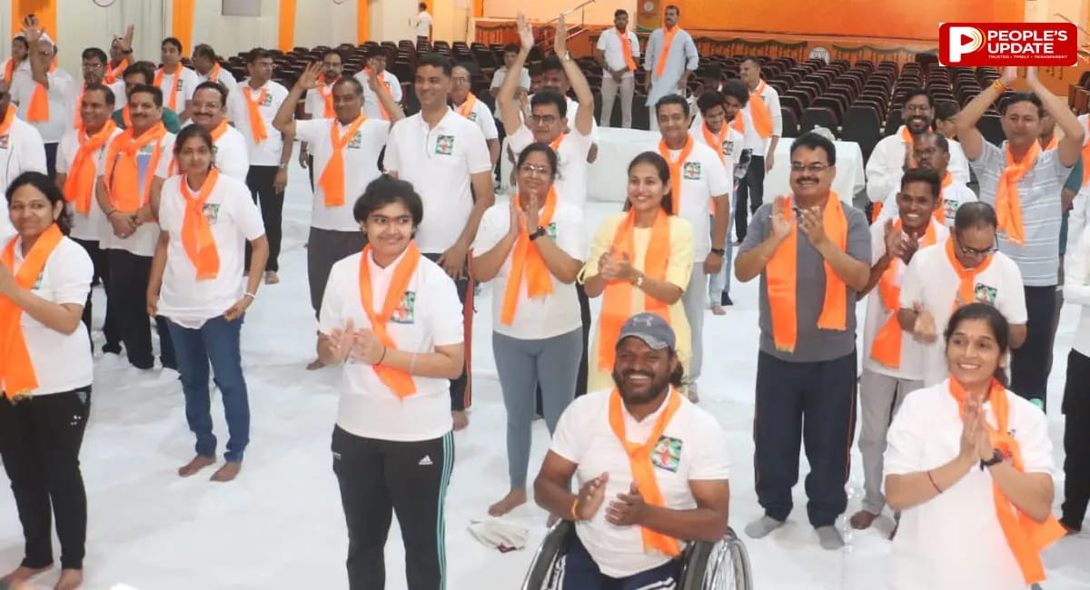 भाजपा दिव्यांगजन कल्याण प्रकोष्ठ ने आयोजित किया विशेष योग शिविर, लोगों ने किया योगाभ्यास 