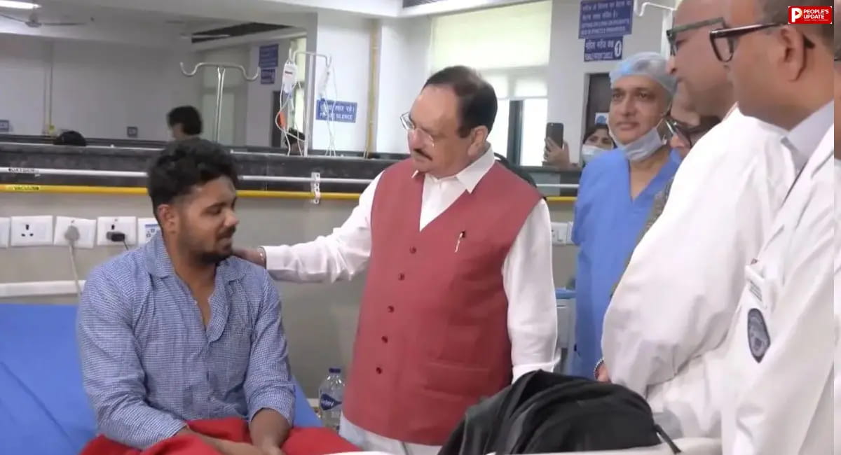 जेपी नड्डा ने आरएमएल अस्पताल में घायलों से की मुलाकात, डॉक्टरों के साथ मीटिंग 