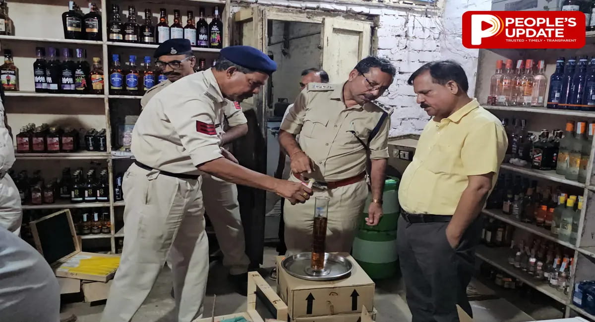 सिवनी मालवा: शराब में मिलावट का वीडियो वायरल, आबकारी टीम ने की जांच; लैब भेजे गए सैंपल