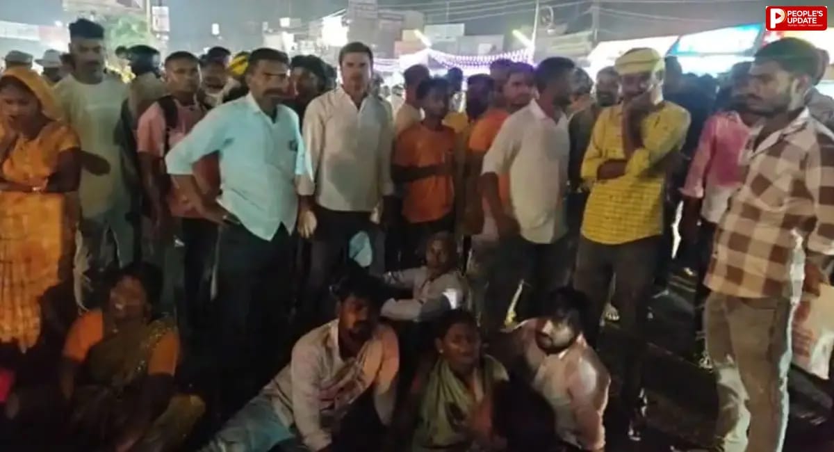 गोरखपुर में बड़ा हादसा, दुर्गा प्रतिमा विसर्जन के दौरान करंट से 3 लोगों की मौत; 10 झुलसे