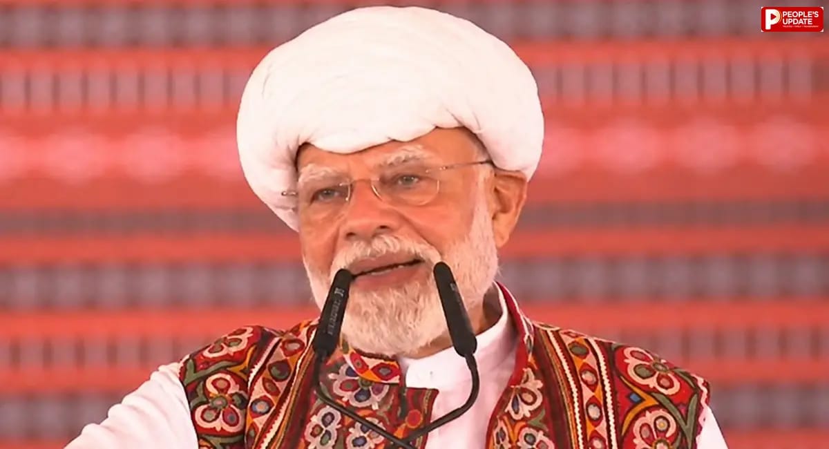 पीएम मोदी ने गुजरात को दी करोड़ों की सौगात, राहुल गांधी पर कसा तंज; बोले- आपके आलू का कोई सोना नहीं बना सकता 