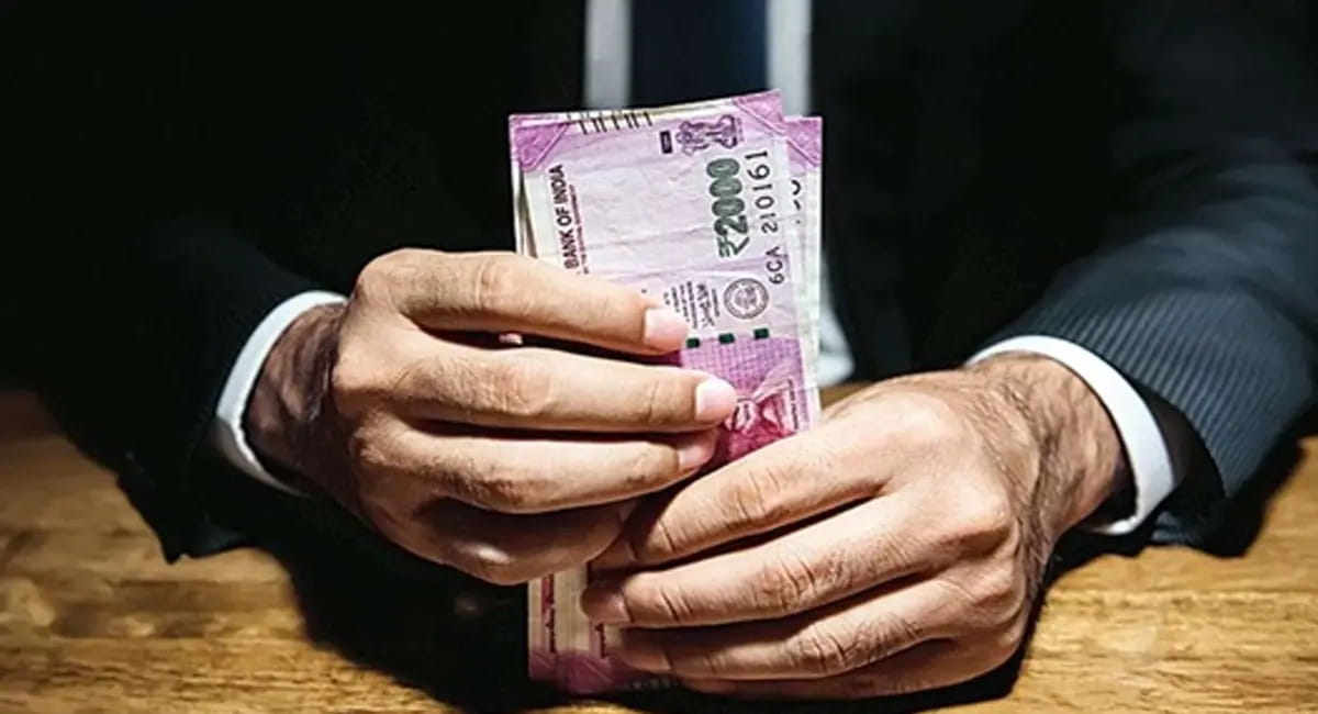सैलरी बढ़ी, अब हर दिन जेब में आएंगे ₹234 ज्यादा!