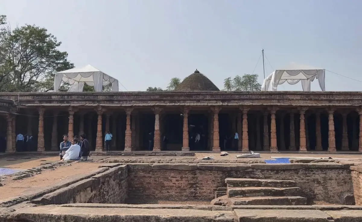 एएसआई की रिपोर्ट में बड़ा दावा: ‘मंदिर तोड़कर बनाई गई संरचना’, हाईकोर्ट में 2189 पन्नों की रिपोर्ट पेश  