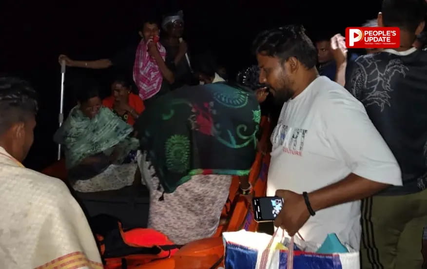 इंद्रावती उफान पर: आधी रात तक चला रेस्क्यू, बढ़ते जलस्तर से बीजापुर के कई गांवों पर बाढ़ का खतरा