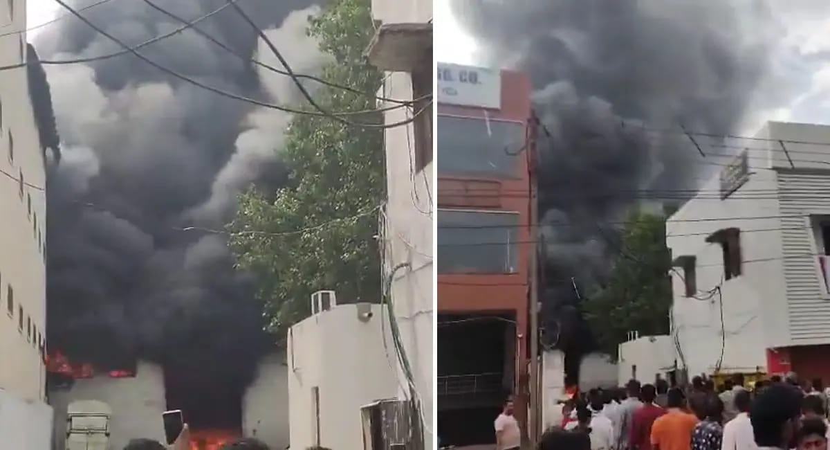 बैटरी फैक्ट्री में लगी भीषण आग, दूर तक दिखा धुएं का गुबार, फायर ब्रिगेड ने पाया आग पर काबू