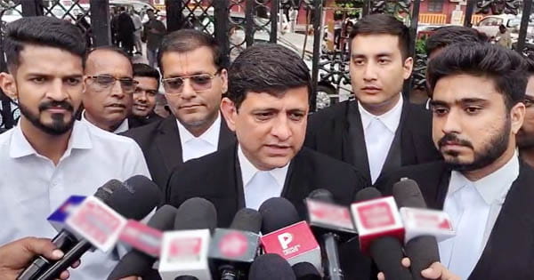 इंदौर : ट्रैफिक व्यवस्था पर हाईकोर्ट सख्त, ई-रिक्शा पॉलिसी, चालान वसूली और मोबाइल कोर्ट जैसे मुद्दों पर दिए महत्वपूर्ण निर्देश