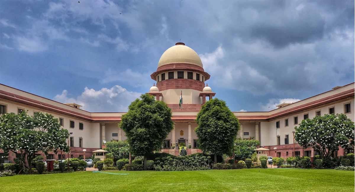 सुप्रीम कोर्ट ने केंद्र से ऑनलाइन गेमिंग पर रोक लगाने पर मांगा जवाब, याचिकाकर्ता ने कहा- शतरंज खिलाड़ी हूं, आजीविका का साधन