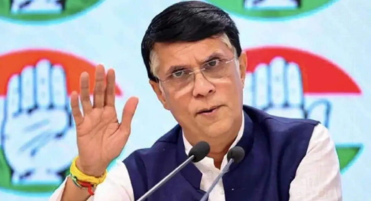 पवन खेड़ा मामले में सुप्रीम कोर्ट का बड़ा फैसला, तेलंगाना हाईकोर्ट के आदेश पर लगाई रोक