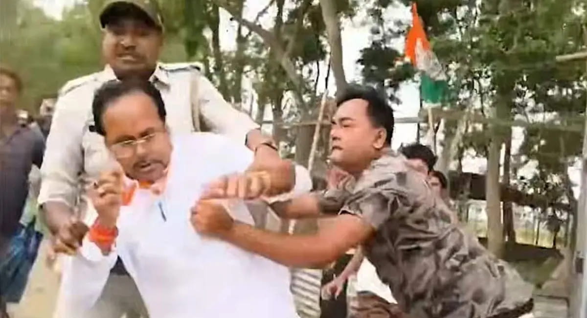 चुनावी मैदान में बवाल! BJP प्रत्याशी सुवेंदु सरकार पर हमला, भीड़ ने घेरा; दौड़ा-दौड़ाकर पीटा