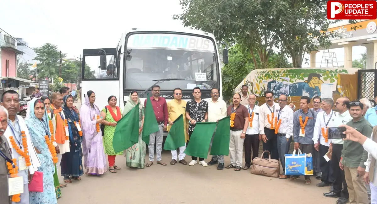 सिवनी के 196 श्रद्धालु मथुरा-वृंदावन रवाना, तिलक-माला पहनाकर हुआ स्वागत