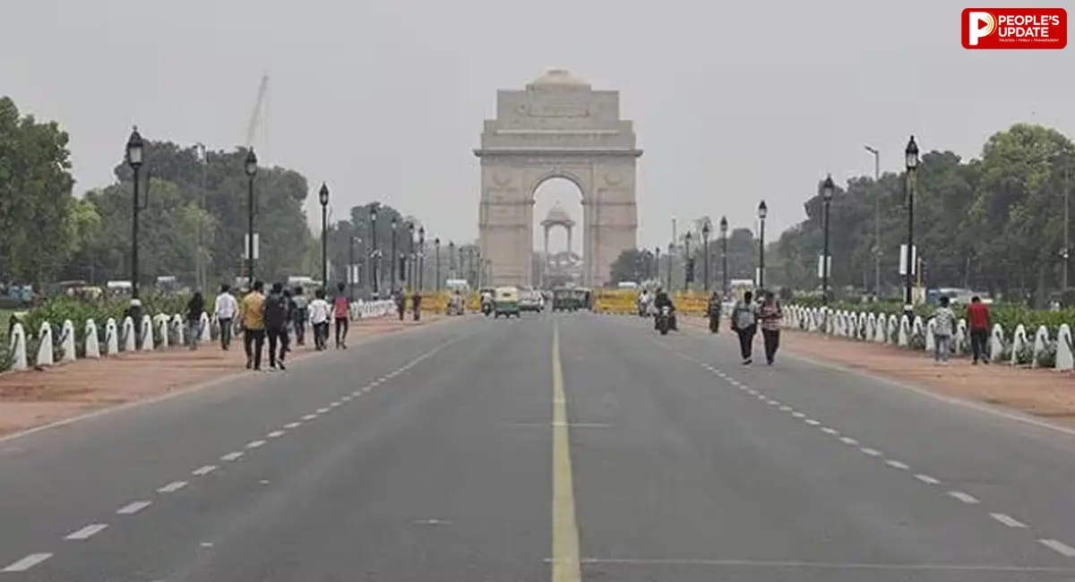 दिल्ली में आज फिर बदलेगा मौसम का मिजाज, बारिश के बीच उमस बढ़ाएगी परेशानी 
