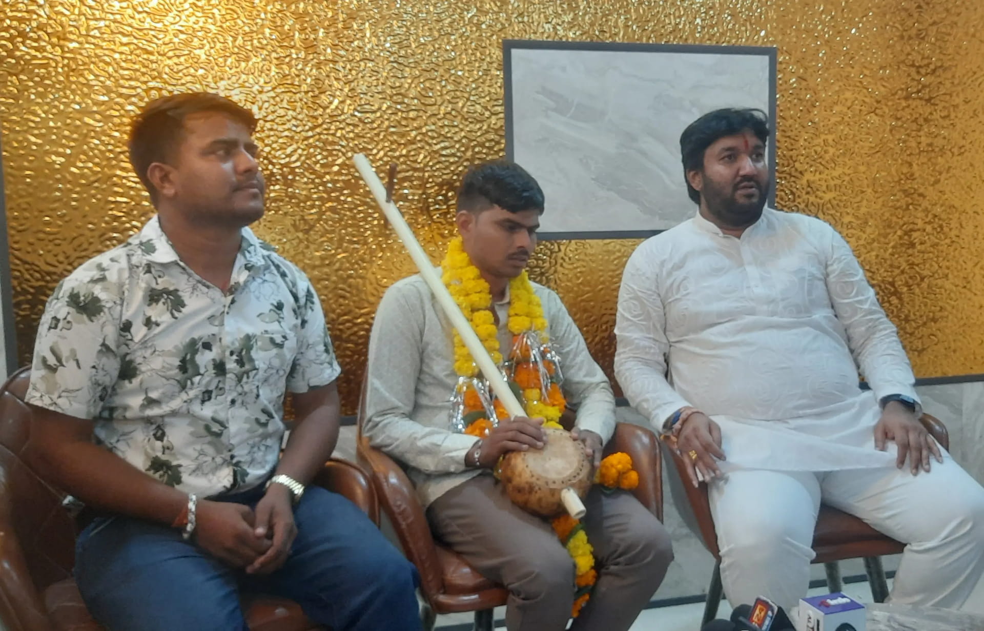‘न गुरु, न संगीत की क्लास… सब हनुमान जी की कृपा’: सुनील लोधी ने सुनाई संघर्ष की कहानी, गाया लोकप्रिय भजन