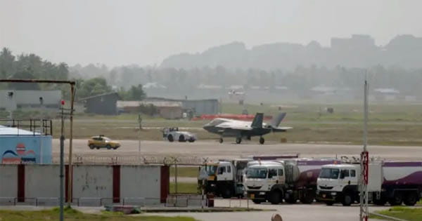 केरल के एयरपोर्ट पर पांच हफ्ते से फंसा ब्रिटेन का फाइटर जेट F-35B अब उड़ान भरने को तैयार, हैंगर से निकाला बाहर