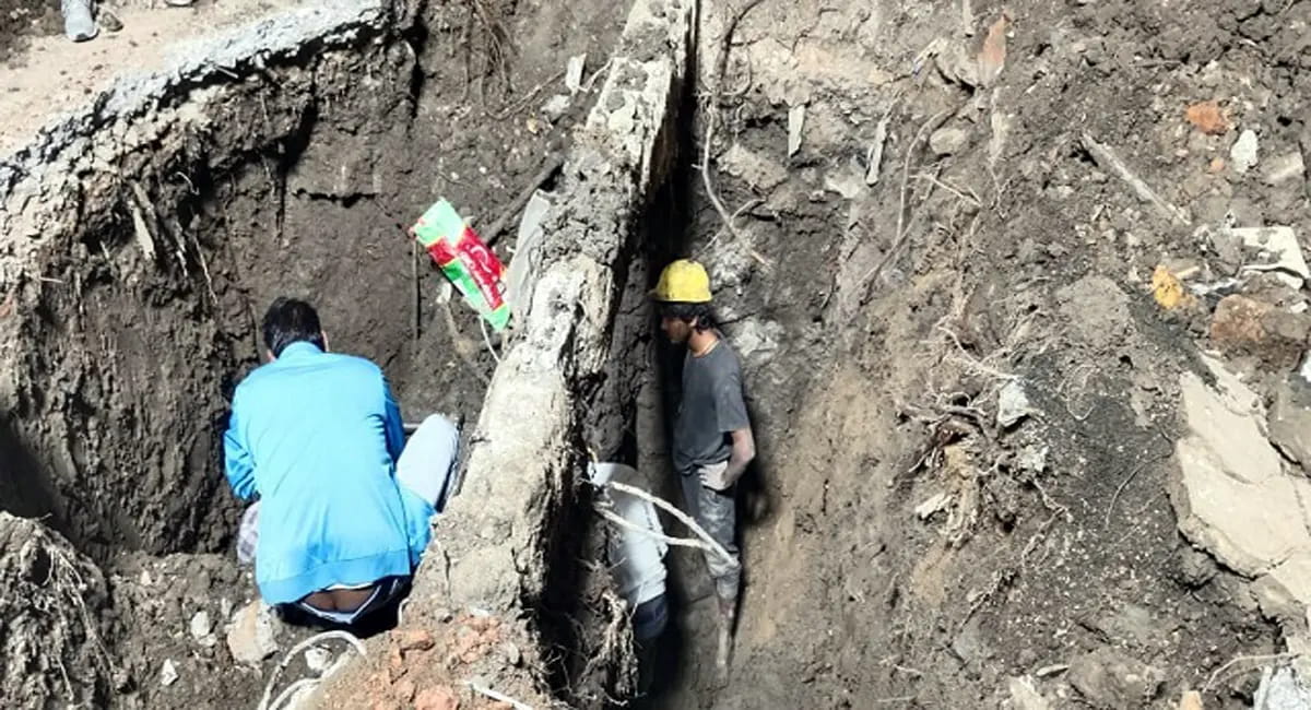 इटारसी में एक साल से सप्लाई हो रहा गंदा-बदबूदार पानी, इंदौर जैसे हालातों से घबराए लोग, बैतूल में पेट दर्द की शिकायतें