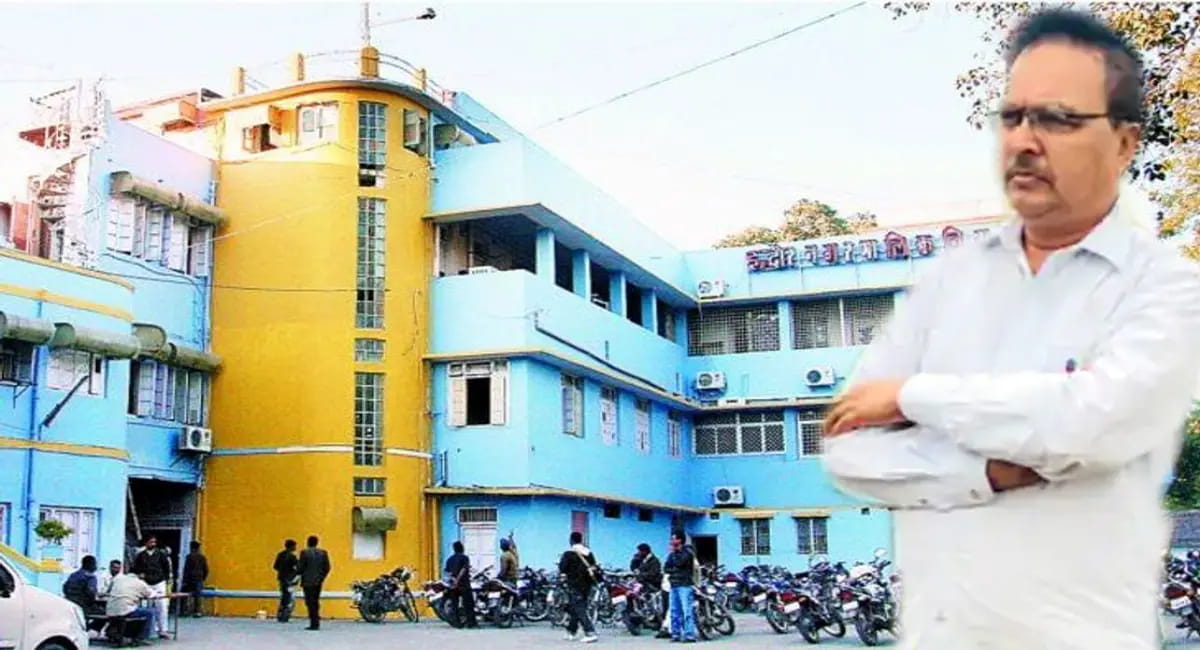 नगर निगम के पूर्व इंजीनियर समेत तीन गिरफ्तार