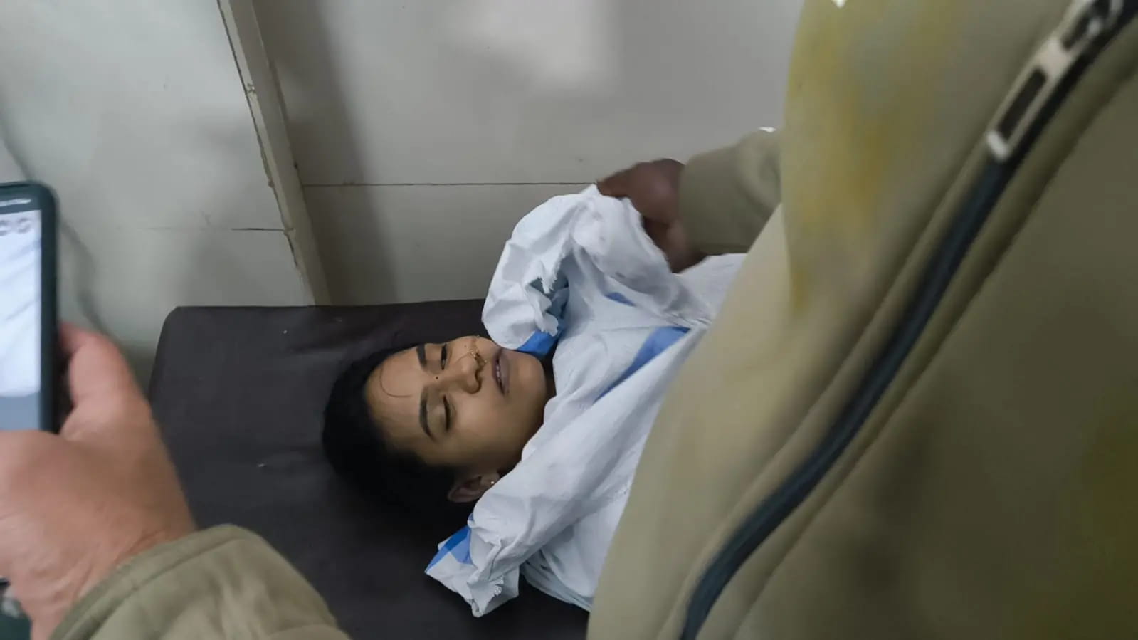 मौसेरे भाई ने एकतरफा प्यार में घातक कदम उठाकर ली जान