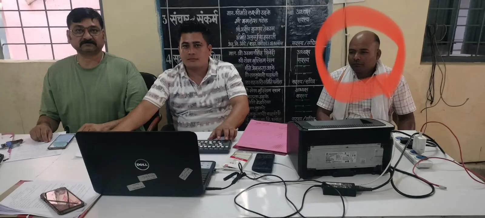 जीवन निर्वाह भत्ते के बदले चपरासी से 10 हजार की रिश्वत ले रहे विकासखंड कार्यालय का बाबू रंगे हाथों गिरफ्तार