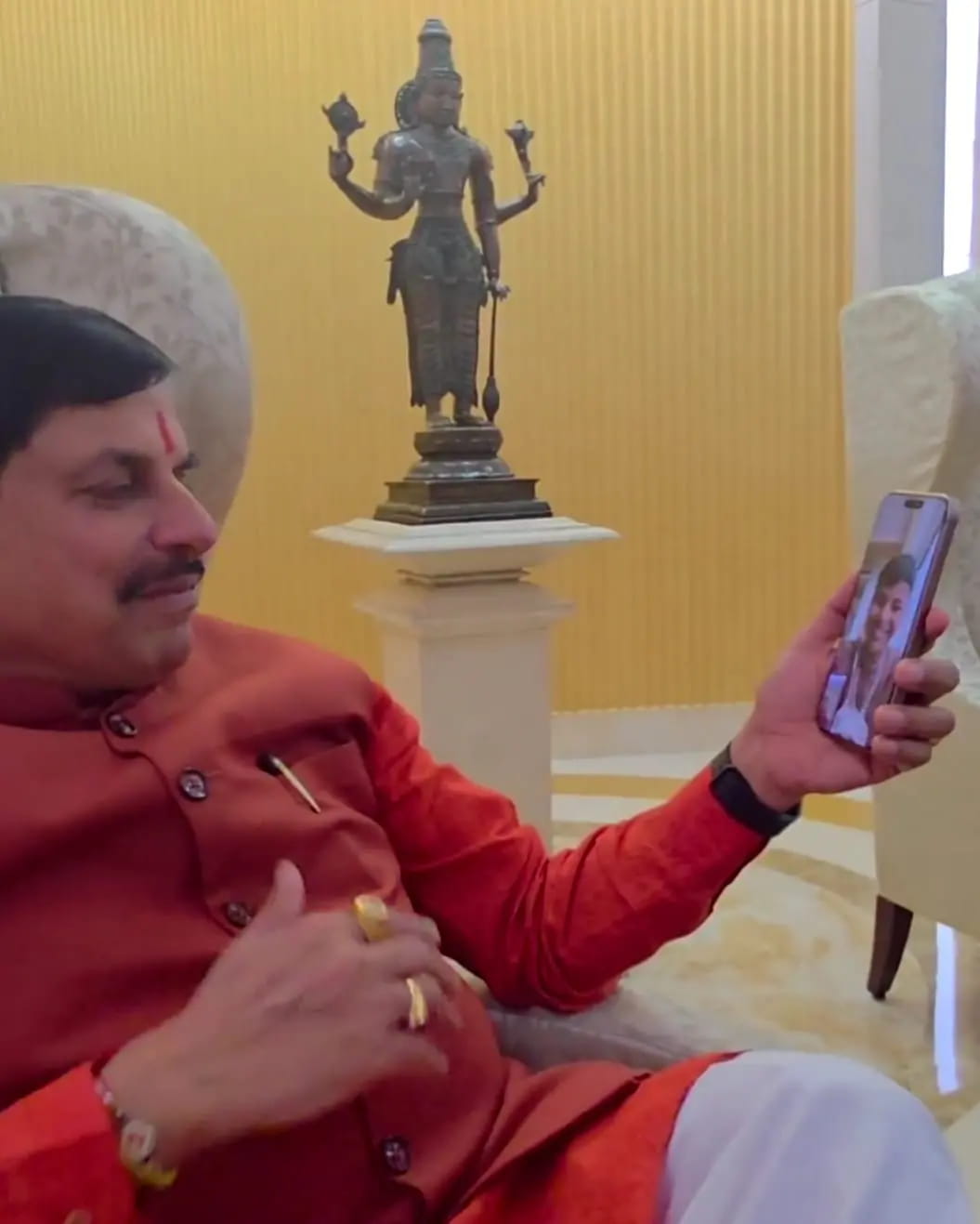 मुख्यमंत्री डॉ. मोहन यादव ने क्रिकेटर क्रांति गौड़ को दी बधाई, पूछा- जीतने के बाद नींद आई या नहीं?