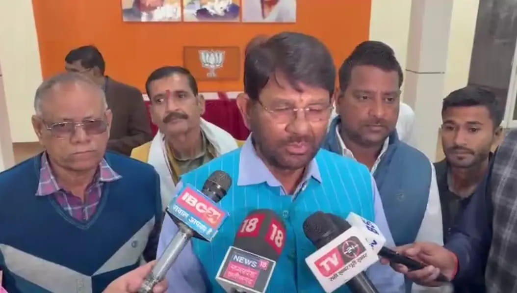 मंत्री पटेल का जीतू पटवारी पर हमला, बोले घर बैठकर कांग्रेस चलाने से यही हाल होगा