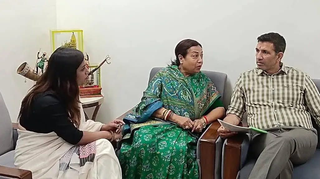 भाजपा नेता सत्यनारायण सत्तन की बेटी कनु प्र‍ि‍या कांग्रेस में शामिल