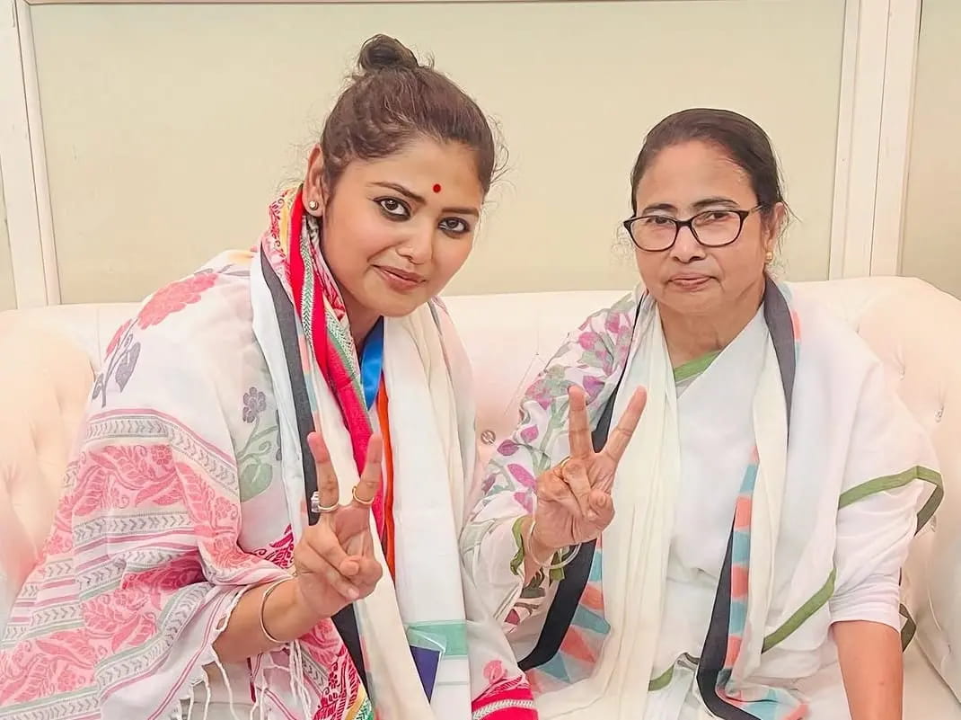 कौन हैं सायोनी घोष जो सोशल मीडिया से बंगाल चुनाव तक में बटोर रहीं सुर्खियां?