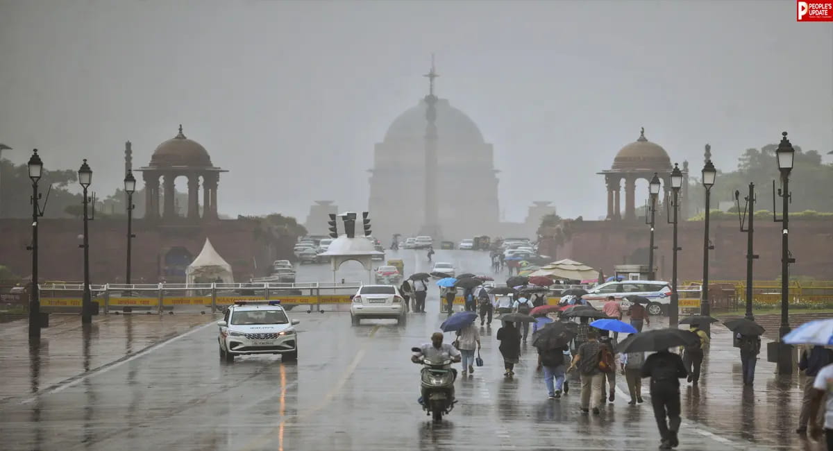 दिल्ली-यूपी समेत कई राज्यों में भारी बारिश का अलर्ट, पहाड़ों में बढ़ा भूस्खलन का खतरा
