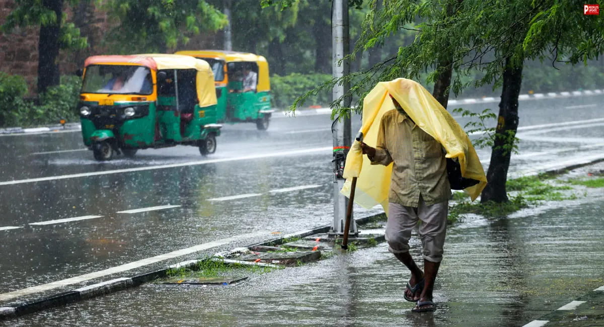 मानसून ने फिर बदला रंग! 15 राज्यों में भारी बारिश, तूफानी हवाओं का अलर्ट, पहाड़ों में भूस्खलन का खतरा
