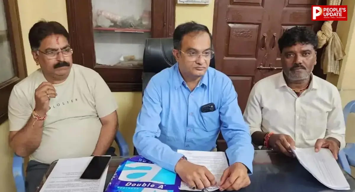 पटवारी के नाम 51 पट्टे! पत्नी भी बनी हिस्सेदार, सरकारी जमीन के रिकॉर्ड पर उठे सवाल 