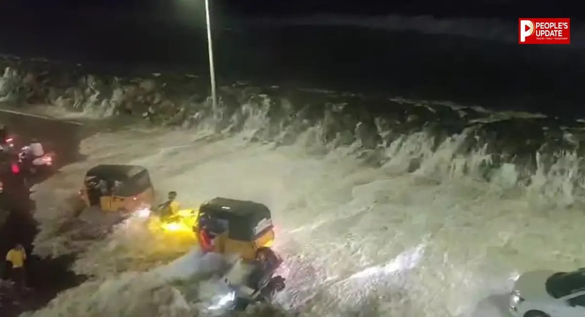 चक्रवात अर्नब का आंध्र में कहर! 150 की रफ्तार से हवाएं, ट्रेनें रद्द और कई राज्यों में अलर्ट 