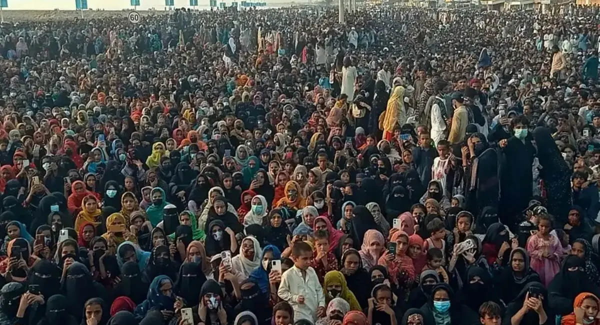 बलूचिस्तान में इंटरनेट सेवाओं पर लगी रोक, 24 घंटे ब्लैकआउट का जारी किया गया आदेश, जनता में बढ़ा गुस्सा
