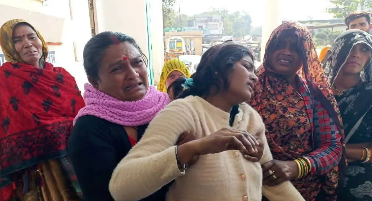 एंबुलेंस ने सरेआम रौंदा, चालक मौके से फरार