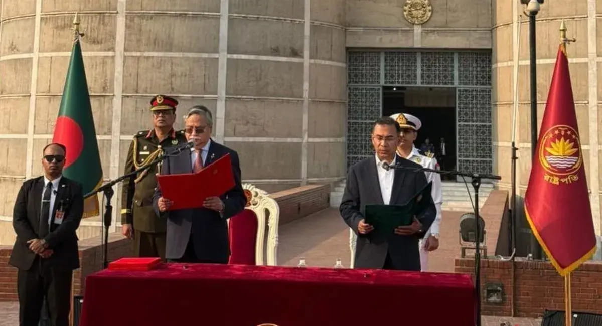 राष्ट्रपति शहाबुद्दीन ने संसद भवन में दिलाई शपथ