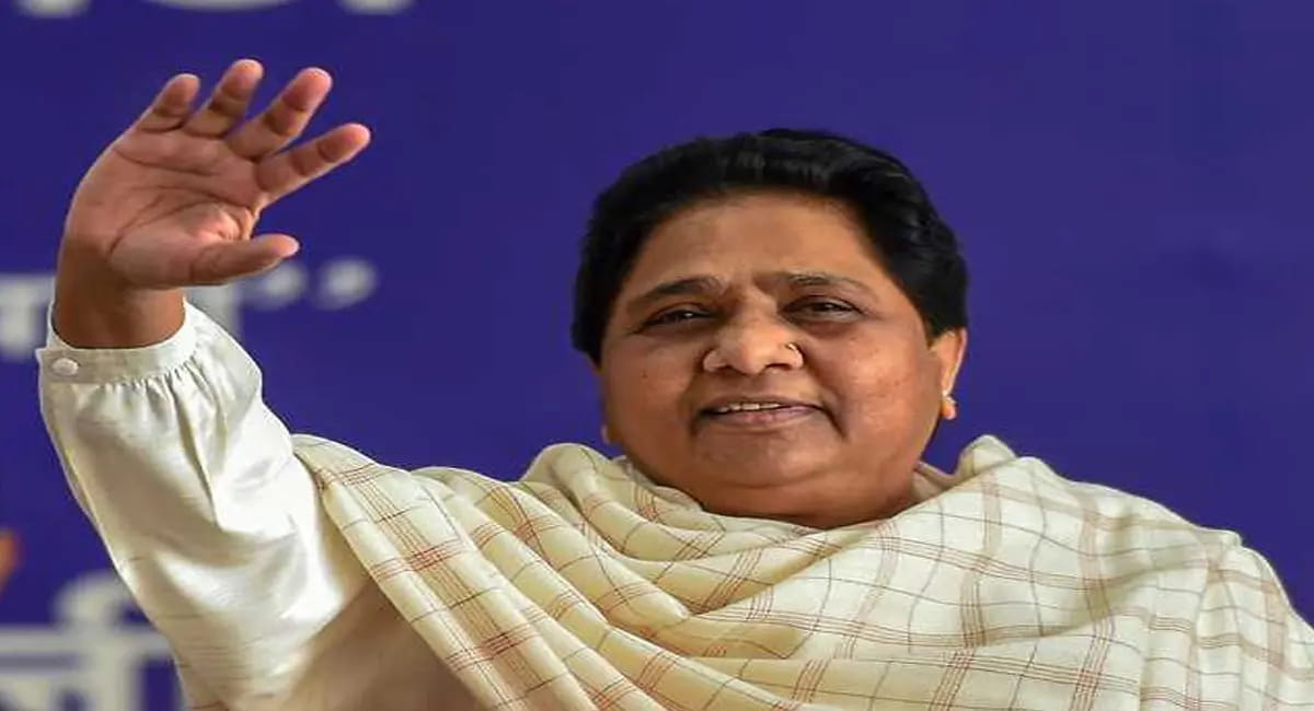 मायावती ने बढ़ाई बीजेपी-कांग्रेस की मुश्किलें, बोलीं- ‘बिना अलग कोटे के अधूरा है कानून’