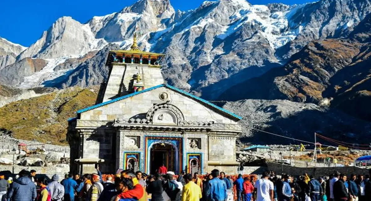 पवित्र धाम में दर्शन करने की है प्लानिंग? जानें कार- ट्रेन या फ्लाइट से कैसे पूरी करें यात्रा...