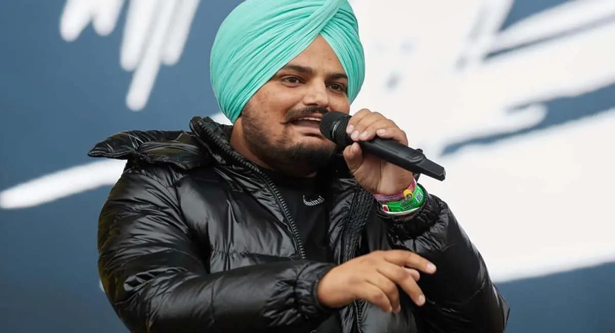 सुप्रीम कोर्ट ने 2 आरोपियों को दी जमानत