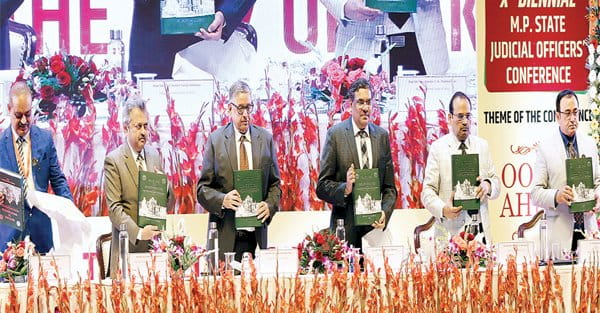 भोपाल  मप्र के जिला और निचली अदालतों में 20 लाख मामले लंबित, यह चिंता का विषय