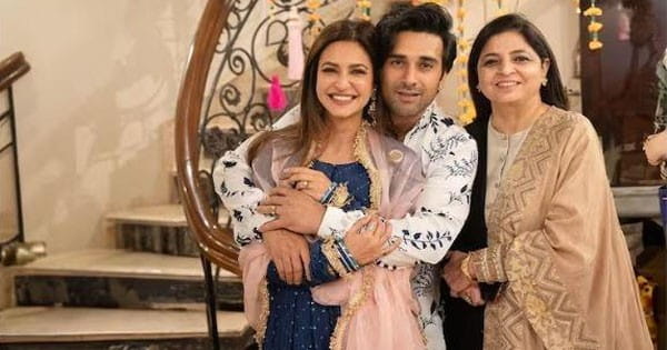Pulkit-Kriti Engagement : पुलकित सम्राट और कृति खरबंदा की सगाई की फोटोज वायरल, फ्लॉन्ट की एंगेजमेंट रिंग
