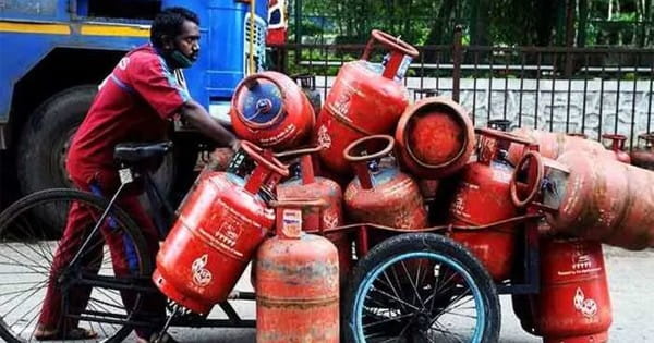 LPG Price Hike : बजट वाले दिन महंगाई का झटका, फिर बढ़े LPG सिलेंडर के दाम, आज से नई दरें लागू, चुकानी होगी ये कीमत
