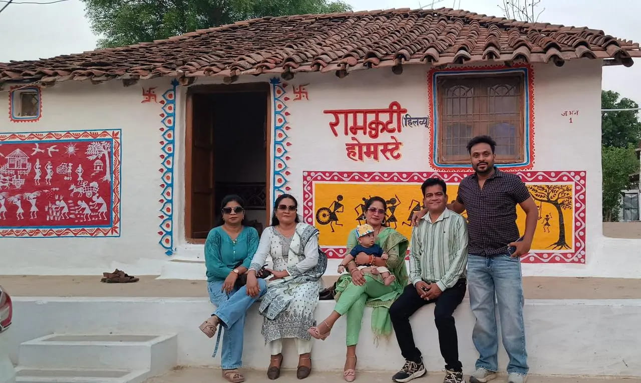 प्रदेश में लोकसभा, राज्यसभा के 40 सांसद, मात्र 9 ने ही गोद लिए गांव