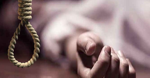9वीं के स्टूडेंट ने की आत्महत्या, तेज आवाज में म्यूजिक बजाकर लगाई फांसी, सीपीआर देने के बाद भी नहीं बची छात्र की जान