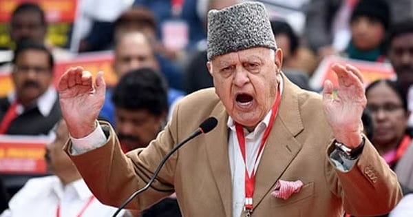 जम्मू-कश्मीर : I.N.D.I.A. गठबंधन को झटका, फारूक अब्दुल्ला ने अकेले चुनाव लड़ने का किया ऐलान, NDA से जुड़ने के दिए संकेत