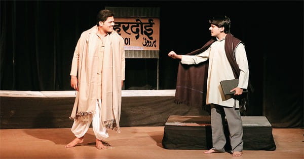 आजादी की लड़ाई में लूटा खजाना, रेल रोकने से लेकर फांसी चढ़ने तक की कहानी का मंचन