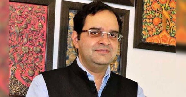 चुनाव से पहले हरियाणा में BJP को झटका : हिसार से सांसद बृजेंद्र सिंह ने दिया इस्तीफा, पिता चौधरी बिरेंद्र सिंह के साथ जॉइन कर सकते हैं कांग्रेस