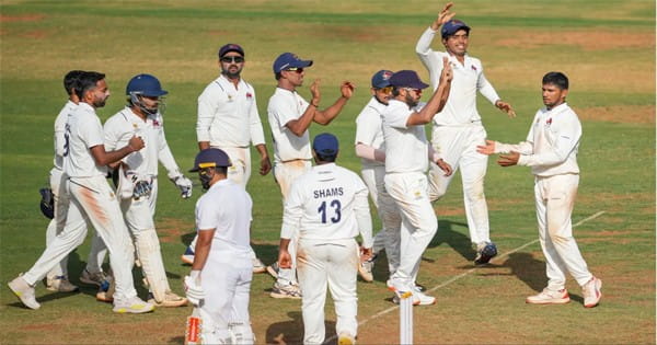 Ranji Trophy 2024 Winner : मुंबई ने रिकॉर्ड 42वीं बार जीता रणजी ट्रॉफी का खिताब, विदर्भ को 169 रन से दी मात; अक्षय वाडेकर ने जड़ा शतक