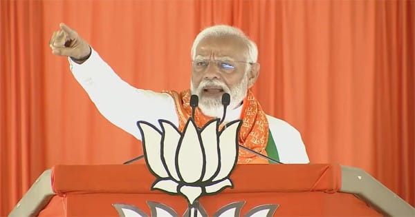 विपक्ष पर जमकर बरसे PM मोदी, बोले- कांग्रेस ने तेलंगाना के सपने को कुचला; INDI अलायंस की लड़ाई शक्ति के खिलाफ, मेरे लिए हर मां-बेटी शक्ति का रूप